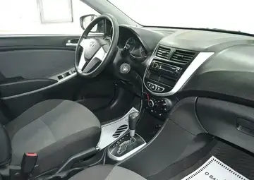Hyundai Solaris Вид 5