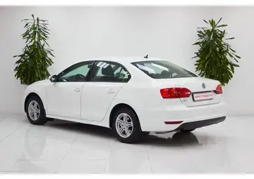 Volkswagen Jetta Вид 5