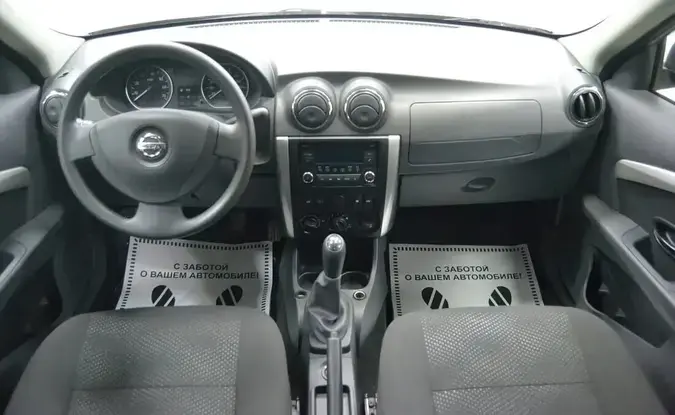 Nissan Almera