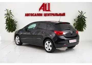 Opel Astra Вид 4
