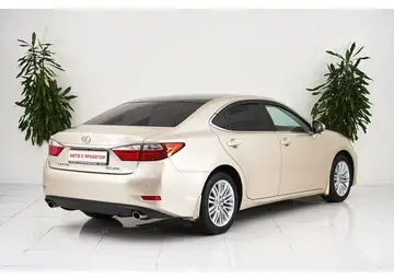 Lexus ES Вид 5