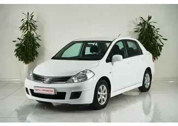 Nissan Tiida Вид 1