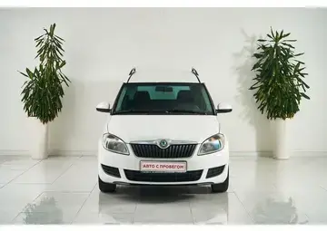 Skoda Roomster Вид 2