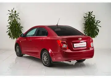 Chevrolet Aveo Вид 4