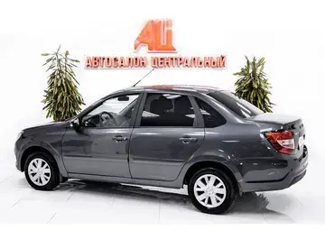 Lada Granta Вид 3