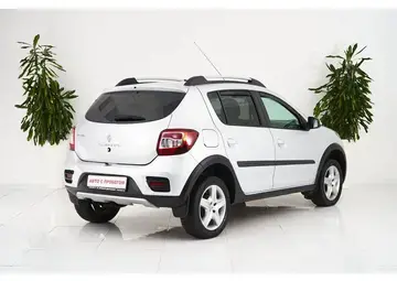 Renault Sandero Вид 5