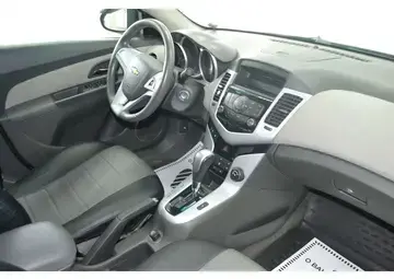 Chevrolet Cruze Вид 5