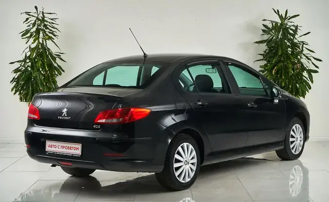 Peugeot 408