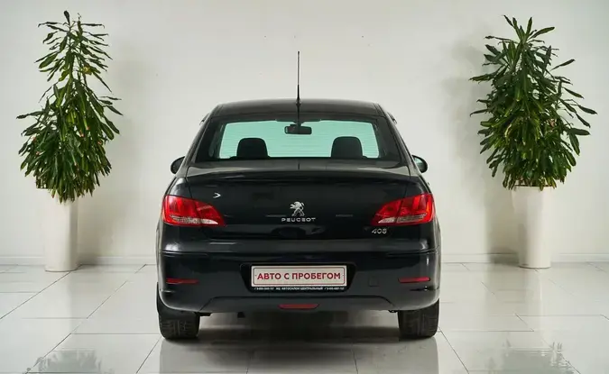 Peugeot 408