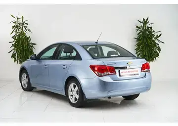 Chevrolet Cruze Вид 4