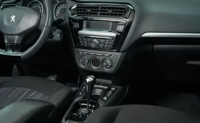 Peugeot 301