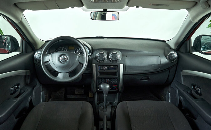 Nissan Almera