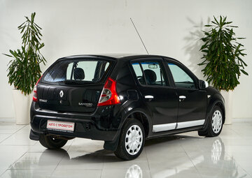 Renault Sandero Вид 5