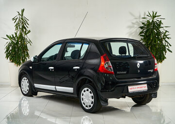 Renault Sandero Вид 4