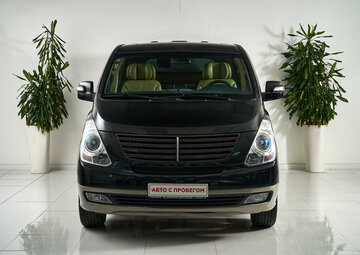 Hyundai Grand Starex Вид 2