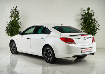 Opel Insignia Вид 4