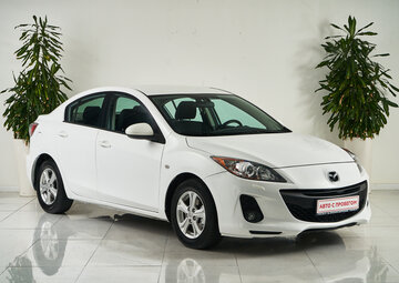 Mazda 3 Вид 2