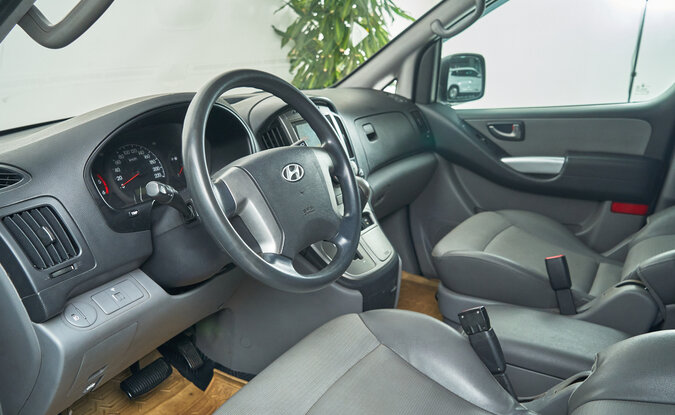 Hyundai Grand Starex