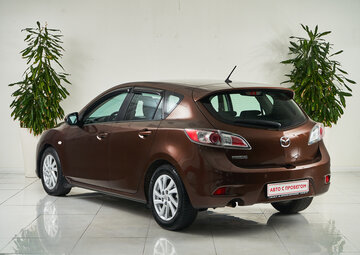 Mazda 3 Вид 4
