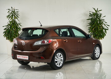 Mazda 3 Вид 5