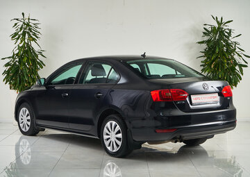 Volkswagen Jetta Вид 4