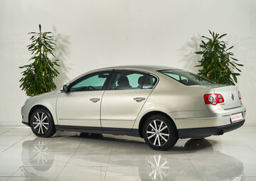 Volkswagen Passat Вид 4