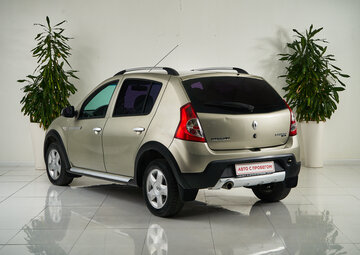 Renault Sandero Вид 4