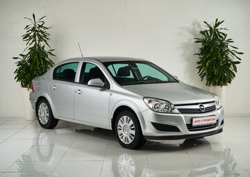 Opel Astra Вид 3