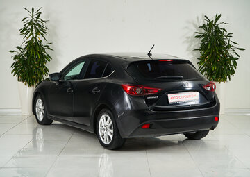Mazda 3 Вид 4