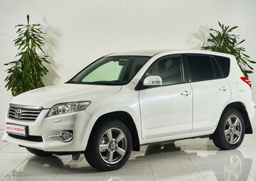 Toyota RAV4 Вид 1