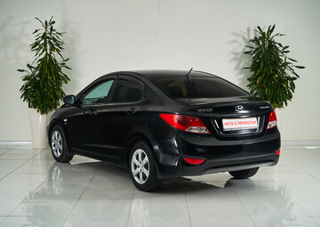 Hyundai Solaris Вид 4