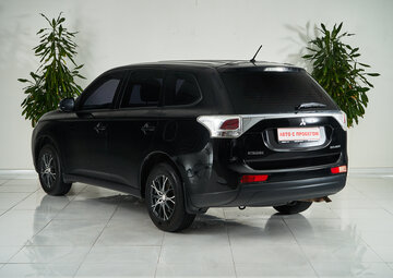 Mitsubishi Outlander Вид 4