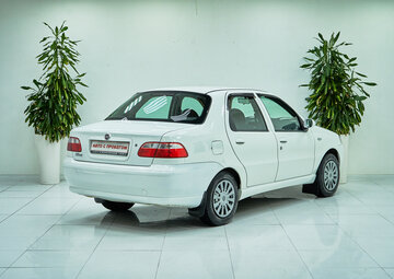 Fiat Albea Вид 5