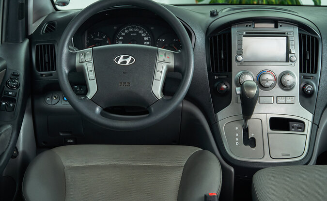 Hyundai Grand Starex