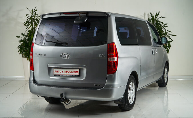 Hyundai Grand Starex