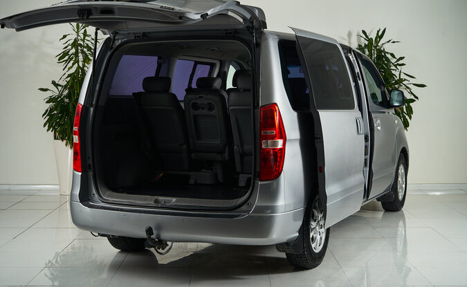 Hyundai Grand Starex