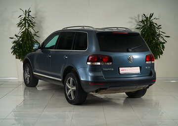 Volkswagen Touareg Вид 4