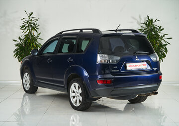 Mitsubishi Outlander Вид 4