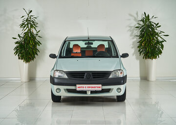 Renault Logan Вид 2