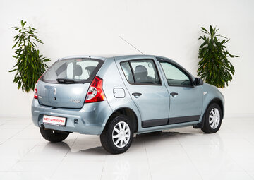Renault Sandero Вид 5
