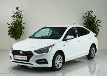 Hyundai Solaris Вид 1