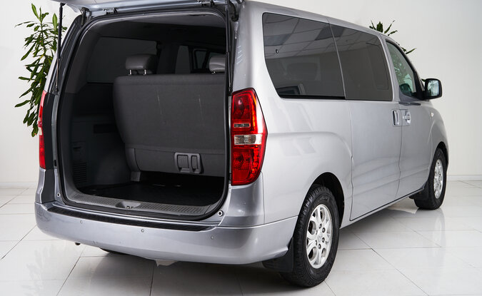 Hyundai Grand Starex