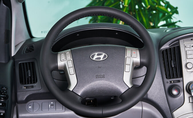 Hyundai Grand Starex