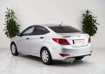 Hyundai Solaris Вид 4