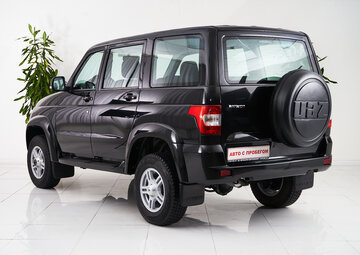 UAZ Patriot Вид 4