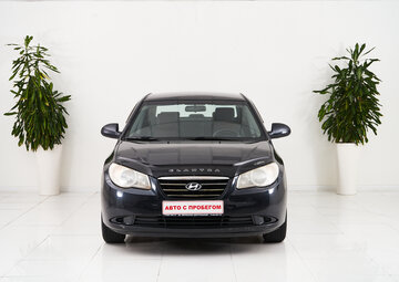 Hyundai Elantra Вид 2