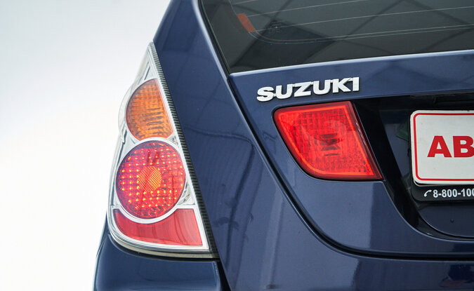Suzuki Liana