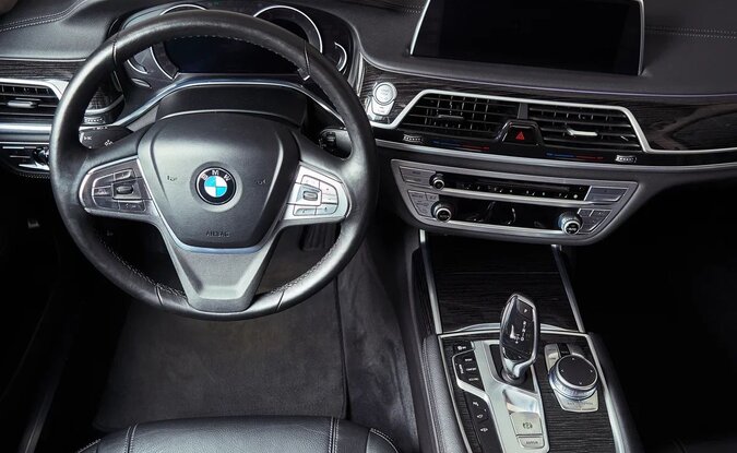 BMW 7 серии