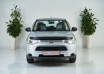 Mitsubishi Outlander Вид 2