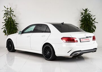 Mercedes benz E-Класс Вид 4